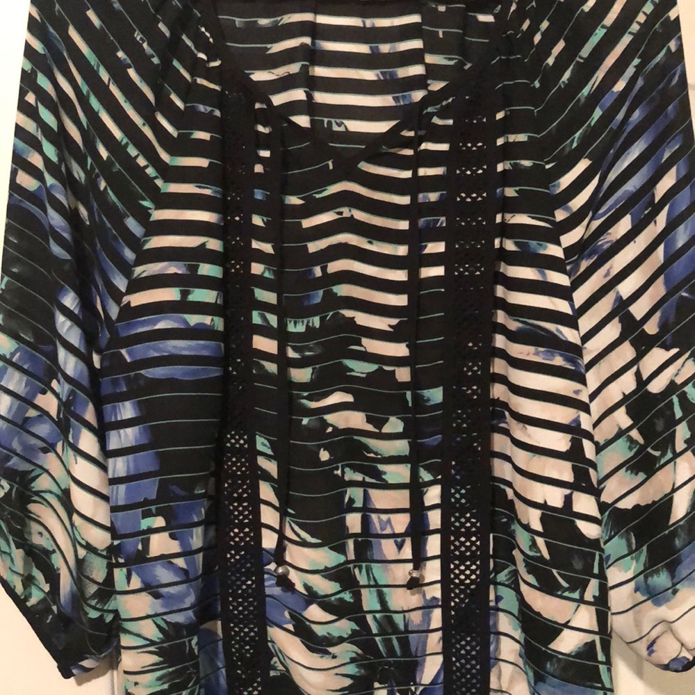 Blouse - Picture 2 of 2